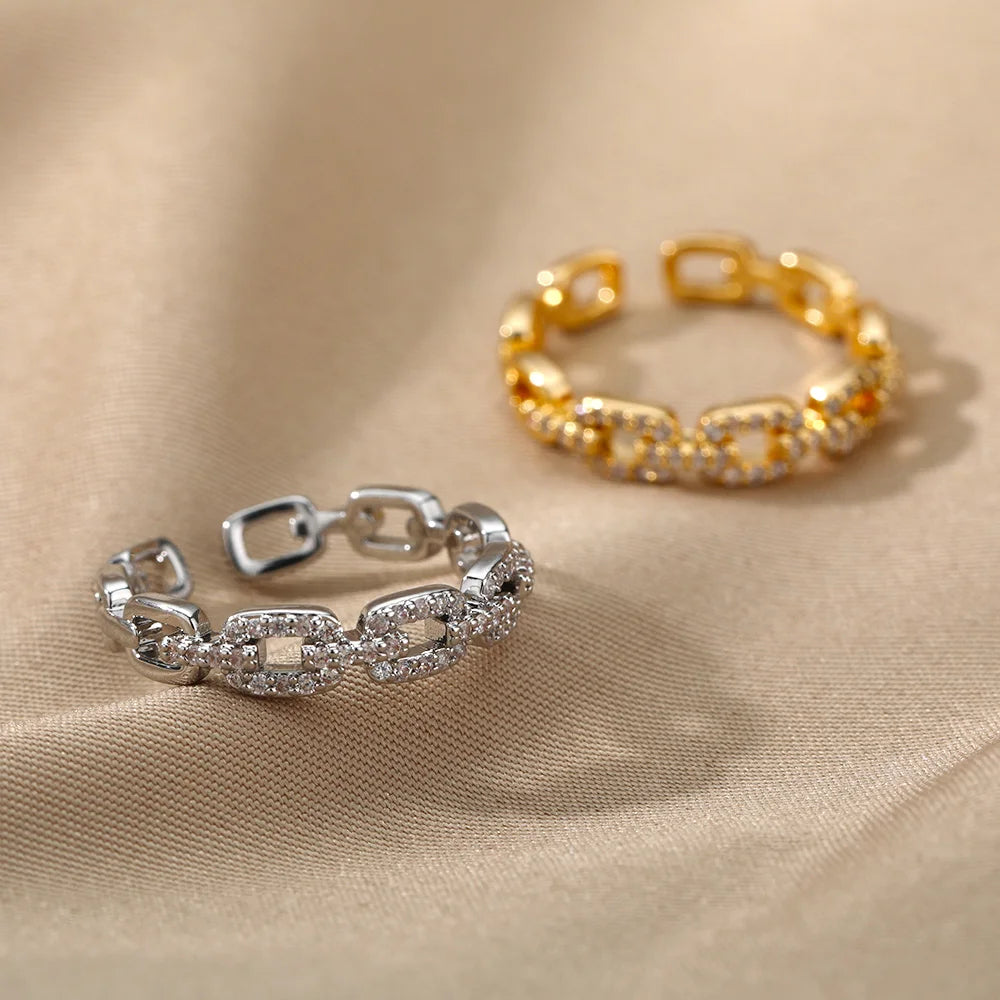 Zircon Twist Chain Ring