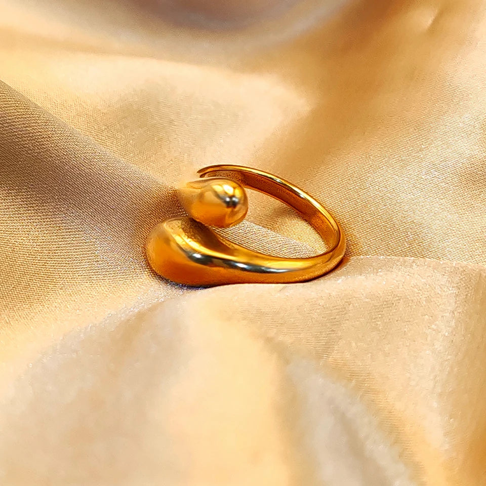 Gold Feather Ring
