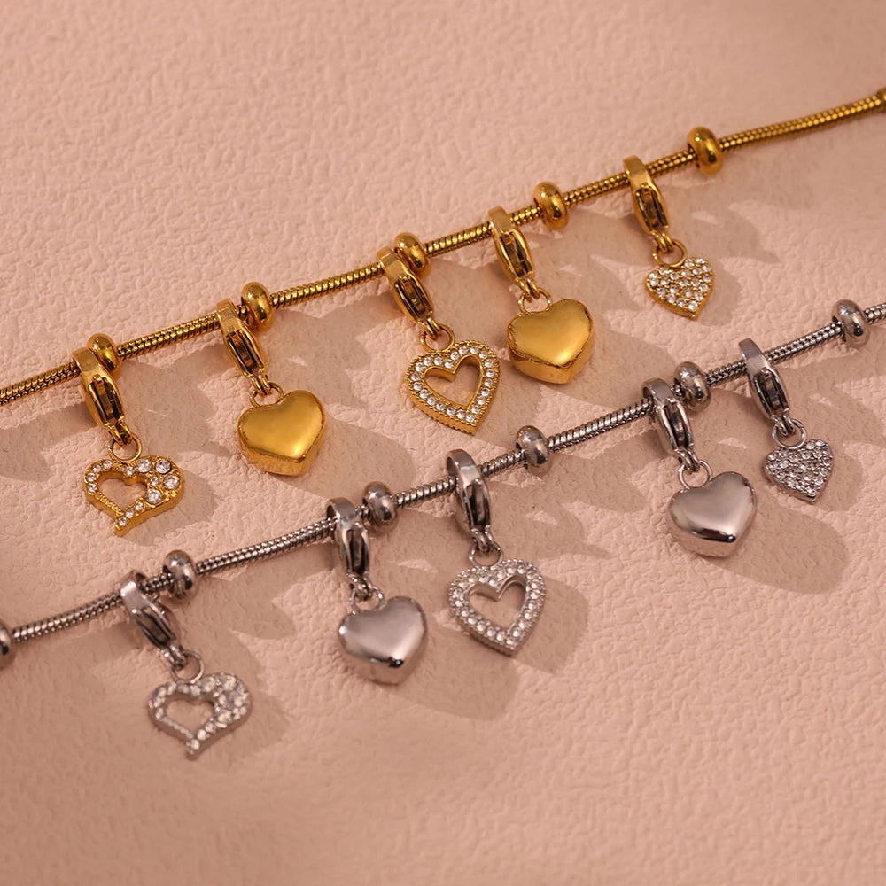 Zircon Heart Charm Bangle