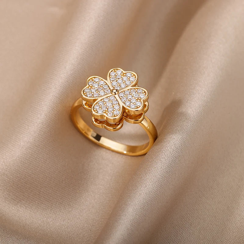 Clover Rotating Anxiety Ring