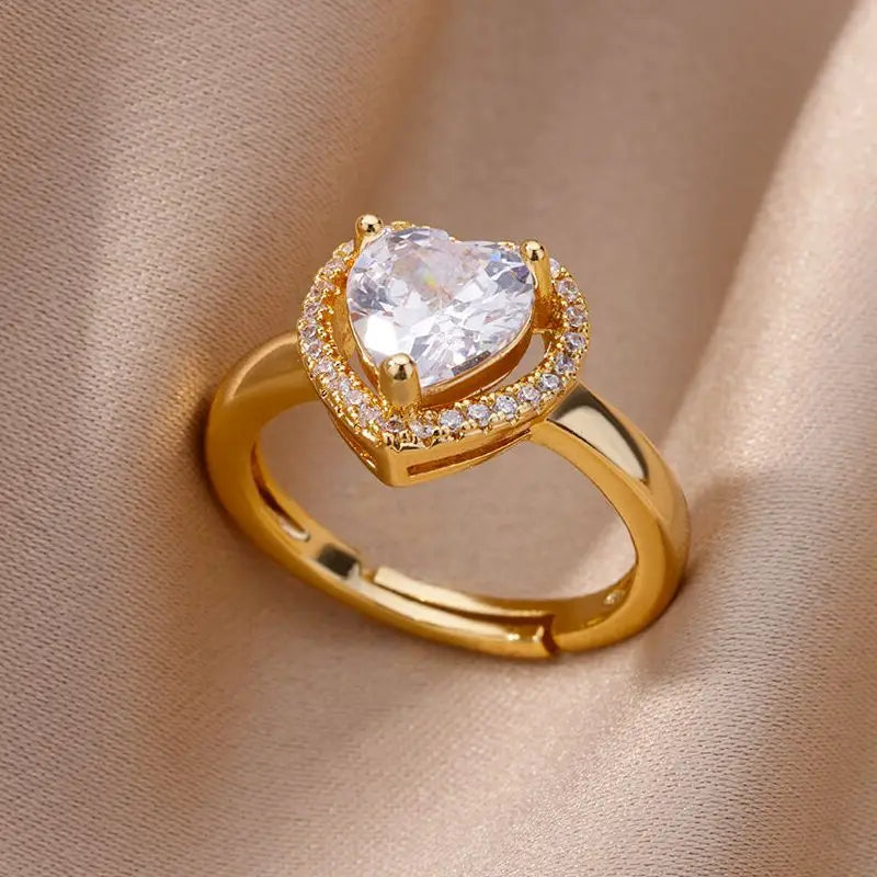 Gold Heart Zircon Ring