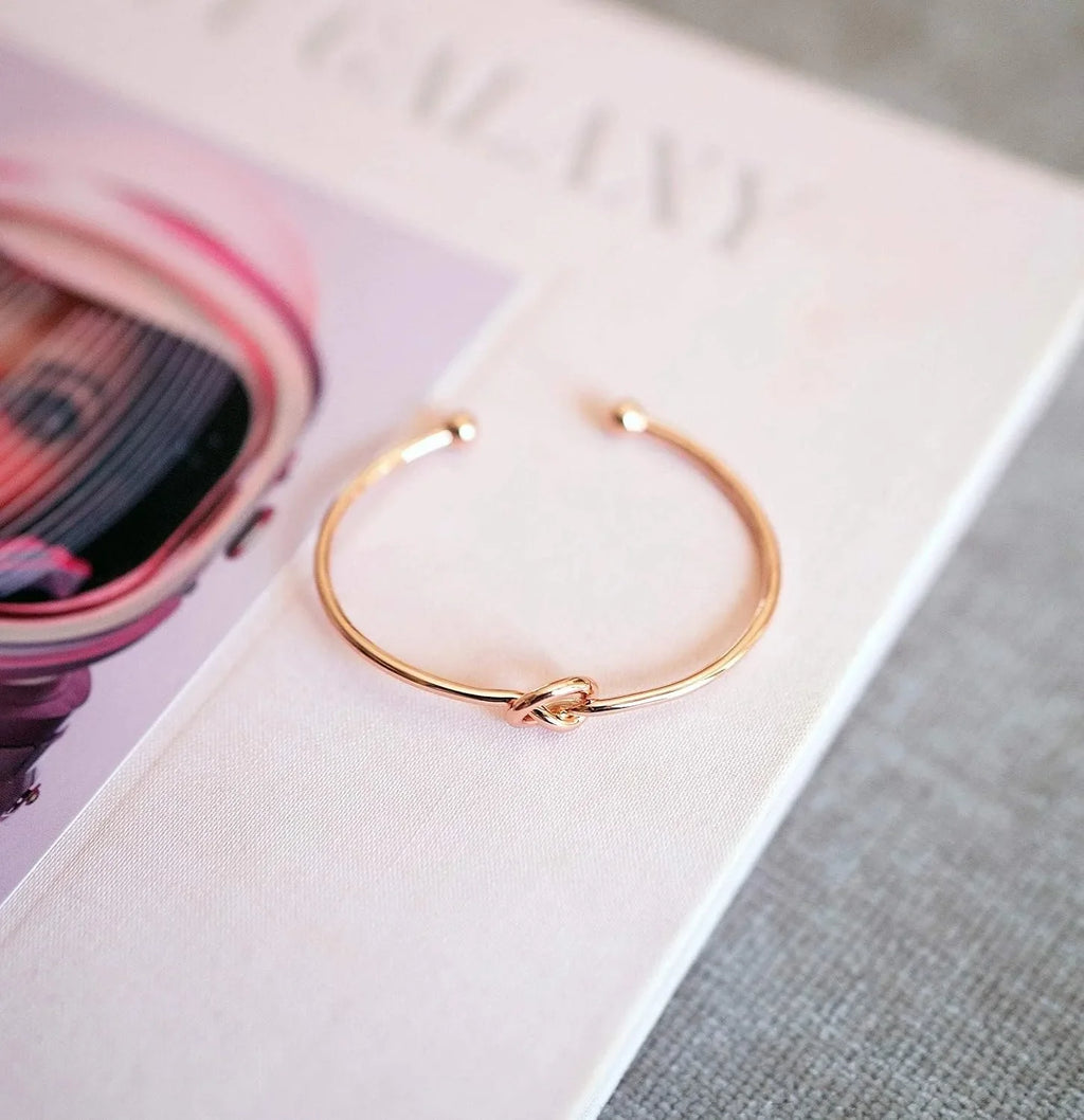 Forever Love Knot Bangle