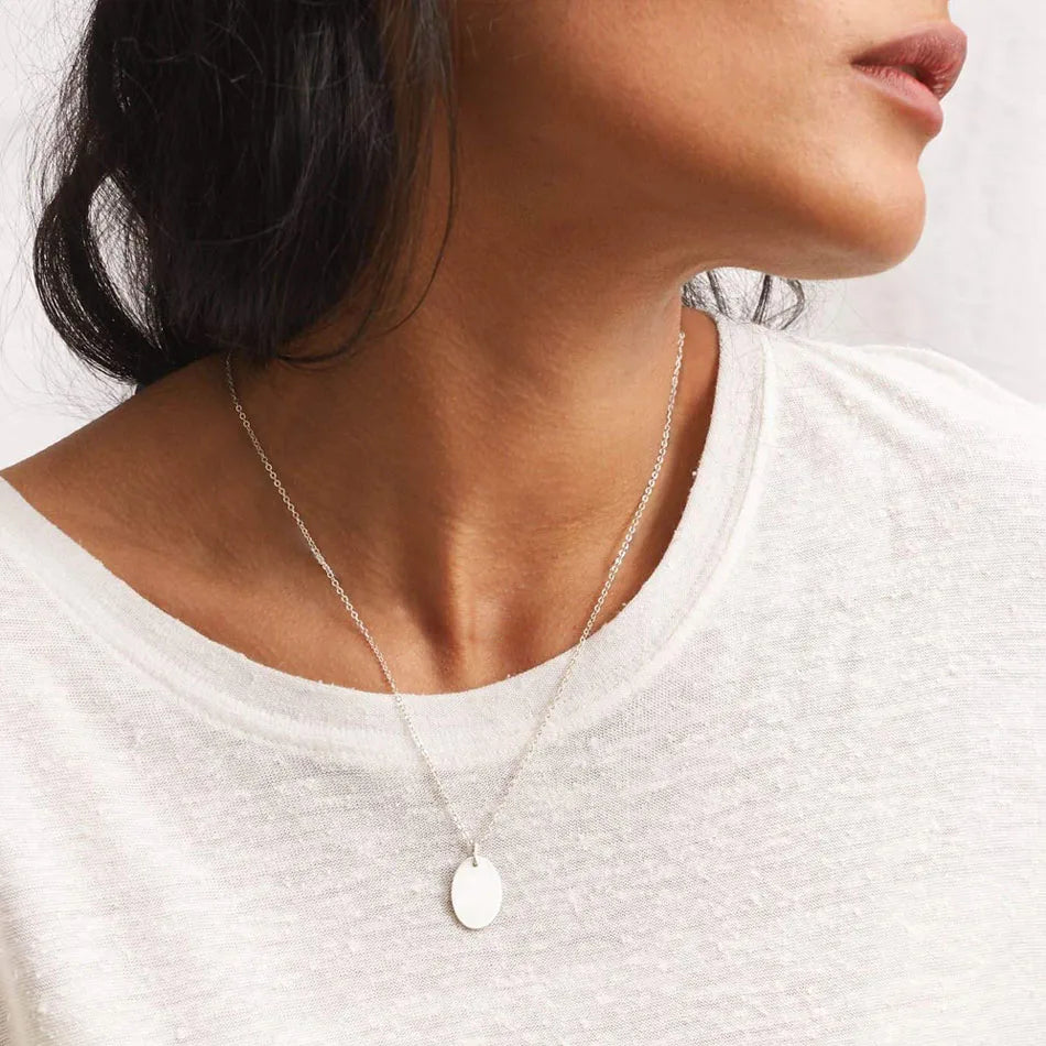 Gold Oval Pendant Necklace